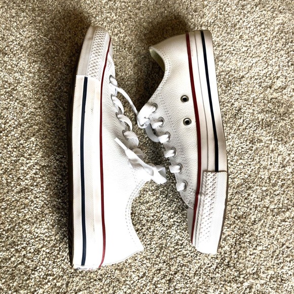 Converse Chuck Taylor 6.5 Leather White All Star Low Top Lace Up - Picture 4 of 10